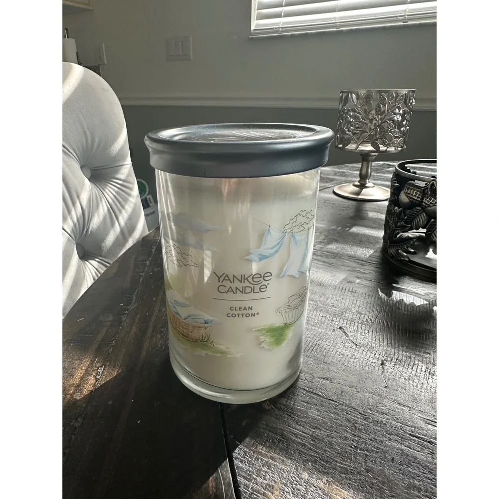 Yankee Candle Clean Cotton 20 oz 2-Wick Tumbler Jar Scented Candle White 1630643